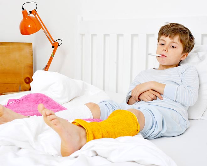 Kind krank Krankenhaus Fieber Erkältung
