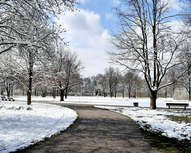 Augsburg Wittelsbacher Park Winter Schnee