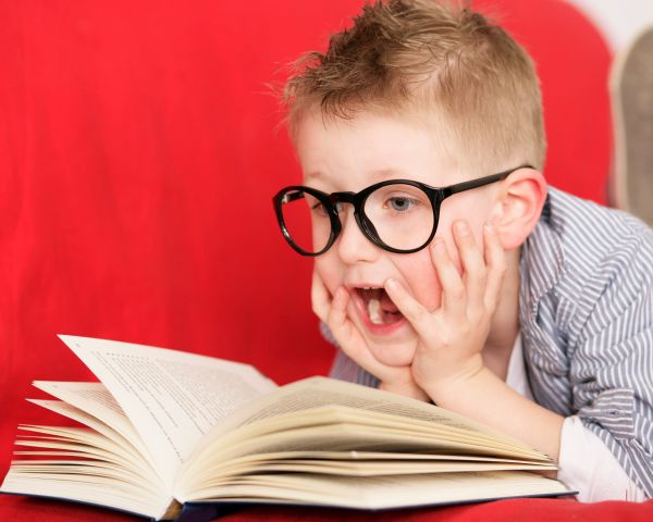 Junge vorlesen lesen buch