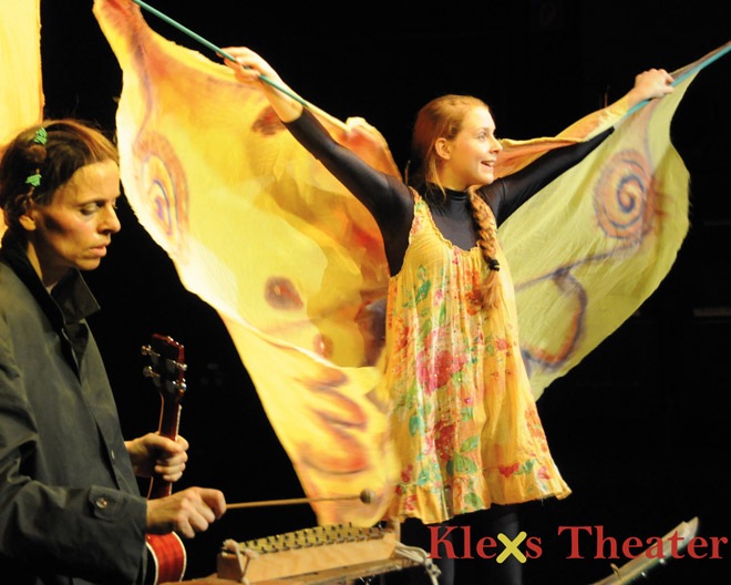 Klex Theater: Die kleine Raupe wird nie satt