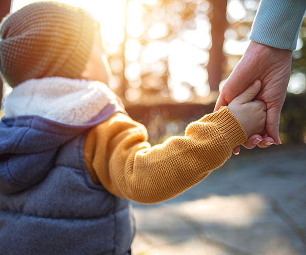 kind familie glücklich beziehung pädagogik achtsamkeit