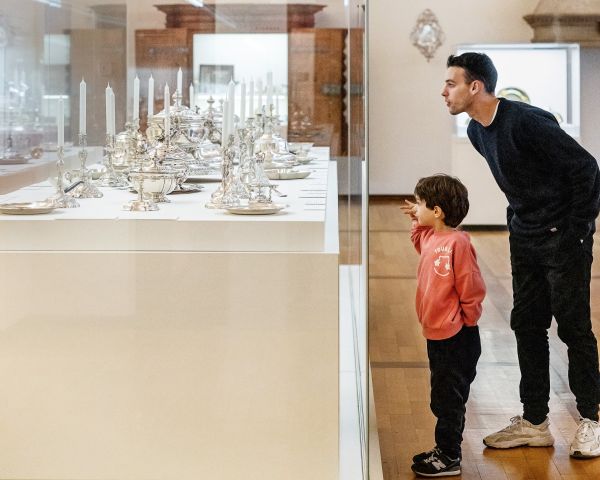 ©Martin Augsburger/KMA Familienführung Maximilianmuseum „Kaiser, Könige und Fürsten“