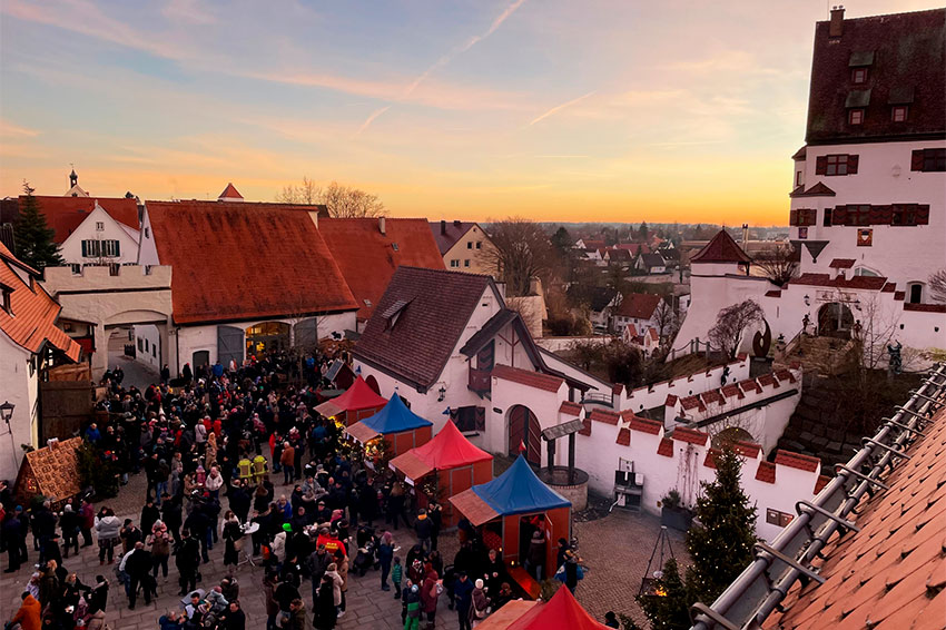 Weihnachtsmarkt Leipheim Schlosshof