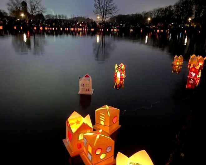 Lichterhaeuschenfest Blutenburg