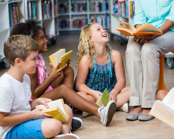 Bücherei vorlesen lesen bücher vorlesestunde Kinder