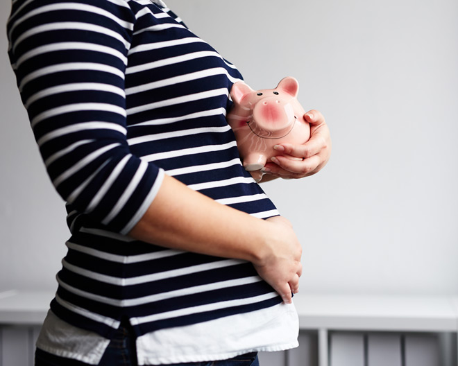 schwanger finanzen geld schwangerschaft beratung hilfe